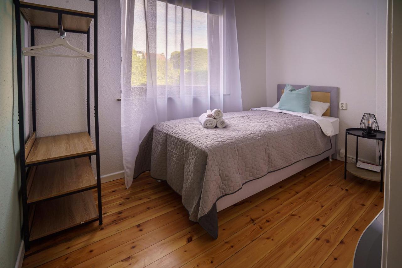 Immostay Ferienhaus Mit Garten & Free Parking BRE Exteriör bild