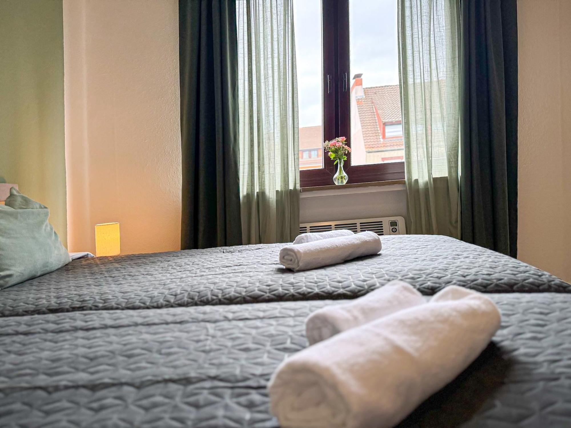 Immostay Ferienhaus Mit Garten & Free Parking BRE Exteriör bild